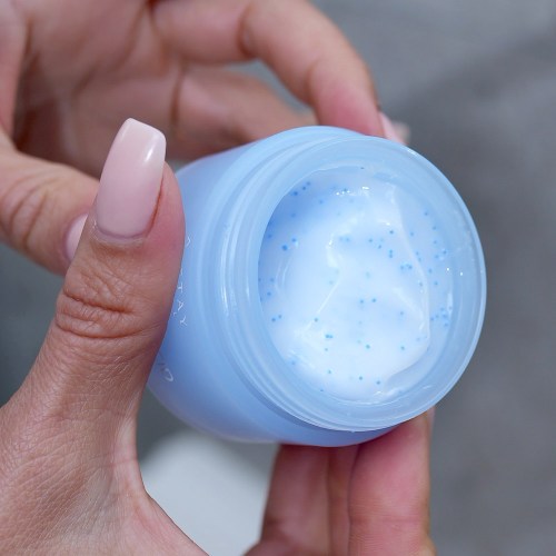 63a58c54d652983c993d623f_stay-well-triple-hyaluronic-acid-cream-open-1679070957